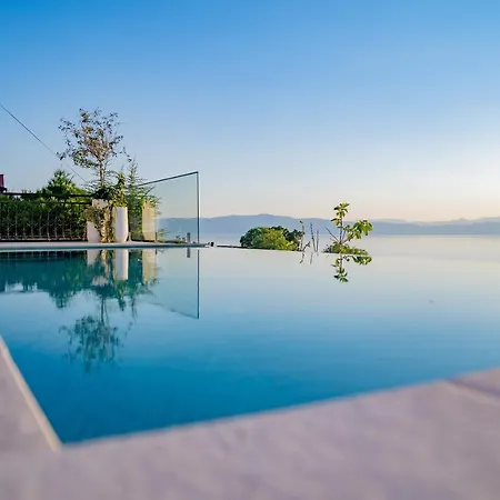 Casa Farmak - 4 Bedroom Lux Apartment With Infinity Pool & Lake View Ohri Dış mekan fotoğraf