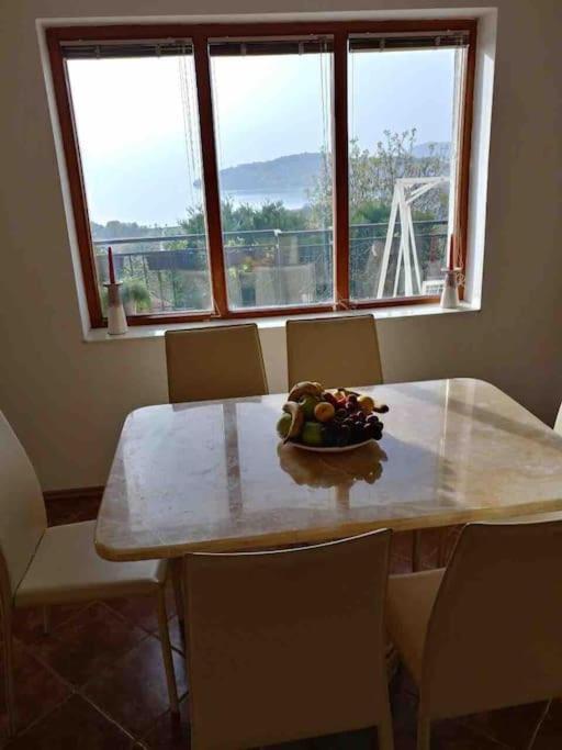 Апартамент Casa Farmak - 4 Bedroom Lux With Infinity Pool & View