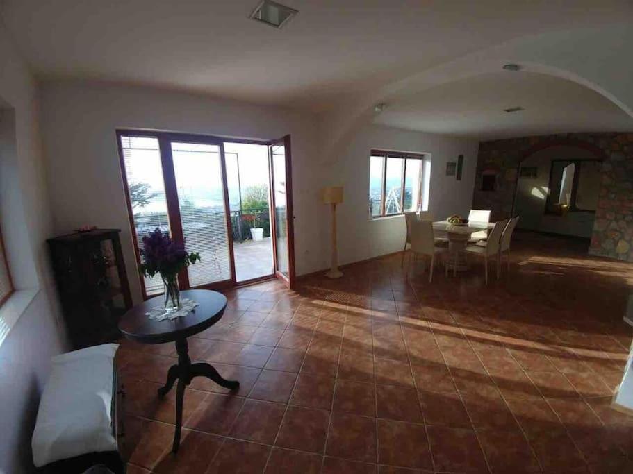 Casa Farmak - 4 Bedroom Lux With Infinity Pool & View Апартамент *