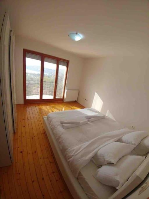 Casa Farmak - 4 Bedroom Lux With Infinity Pool & View * Охрид